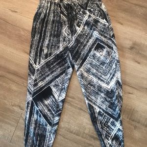 Lululemon jet pant